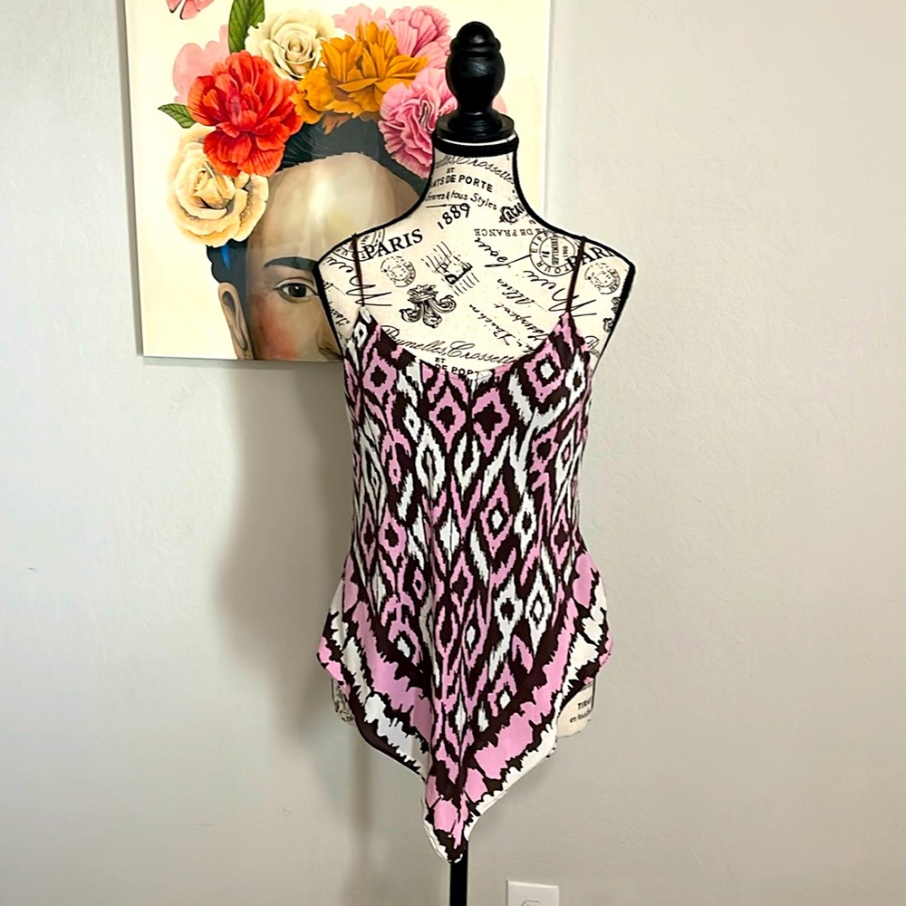 100% Silk cute INC Top size 4, adjustable